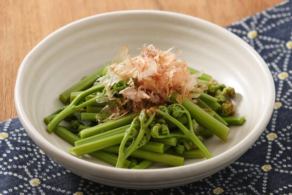 ワラビのお浸し 山菜料理 画像2 無料写真素材 