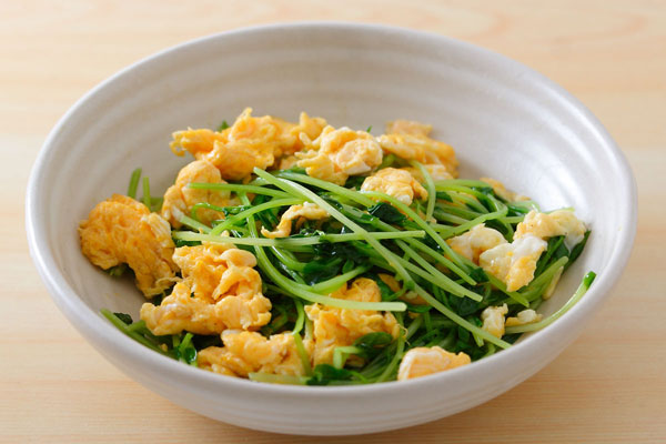 豆苗（トウミョウ）料理 画像3 炒め物 野菜 無料写真素材