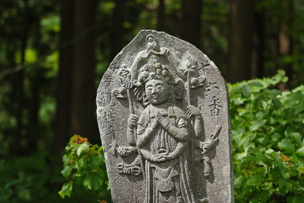 野仏（石仏）画像3 フリー写真素材