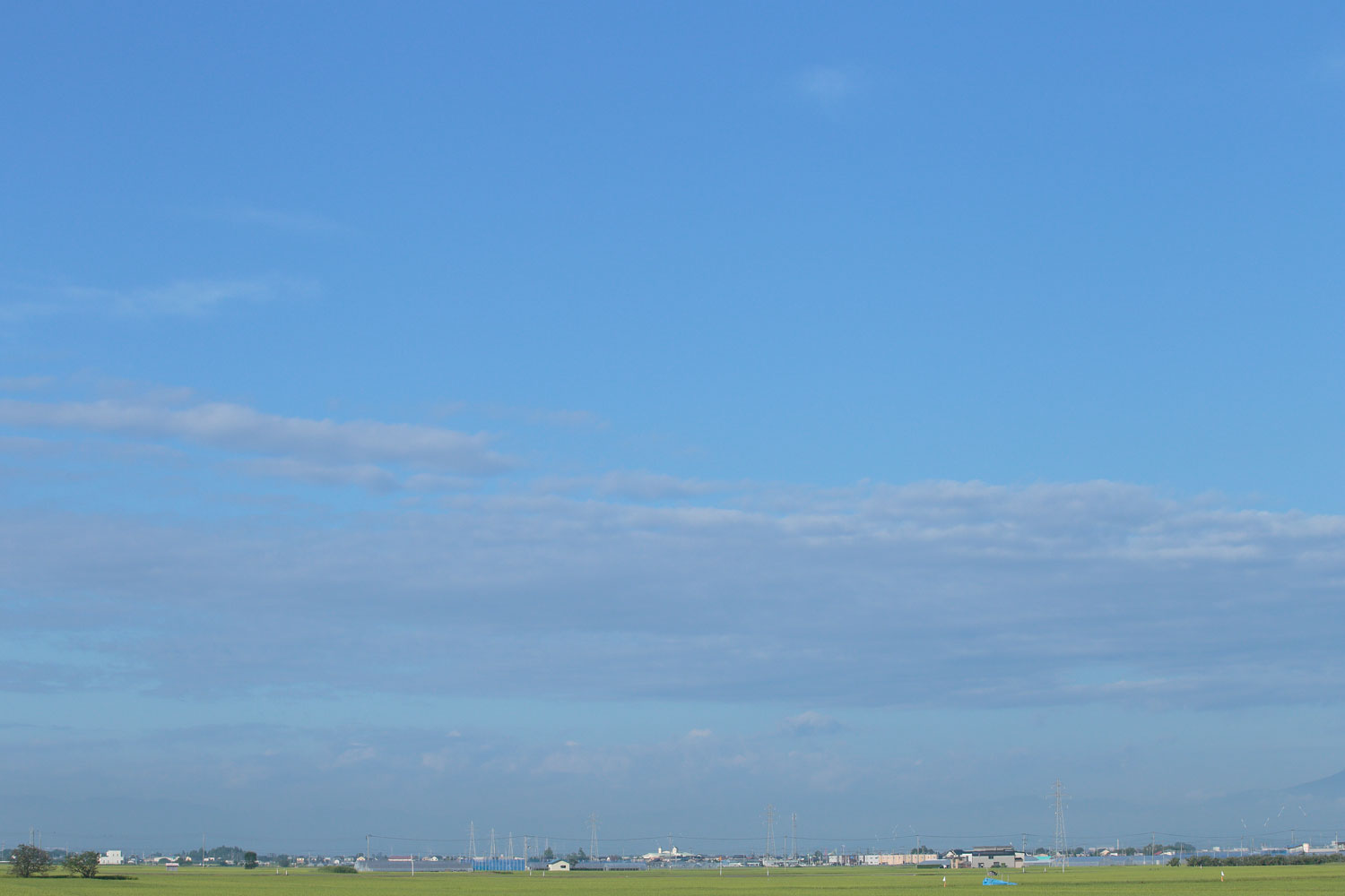 i73l-3673　早朝の空と雲