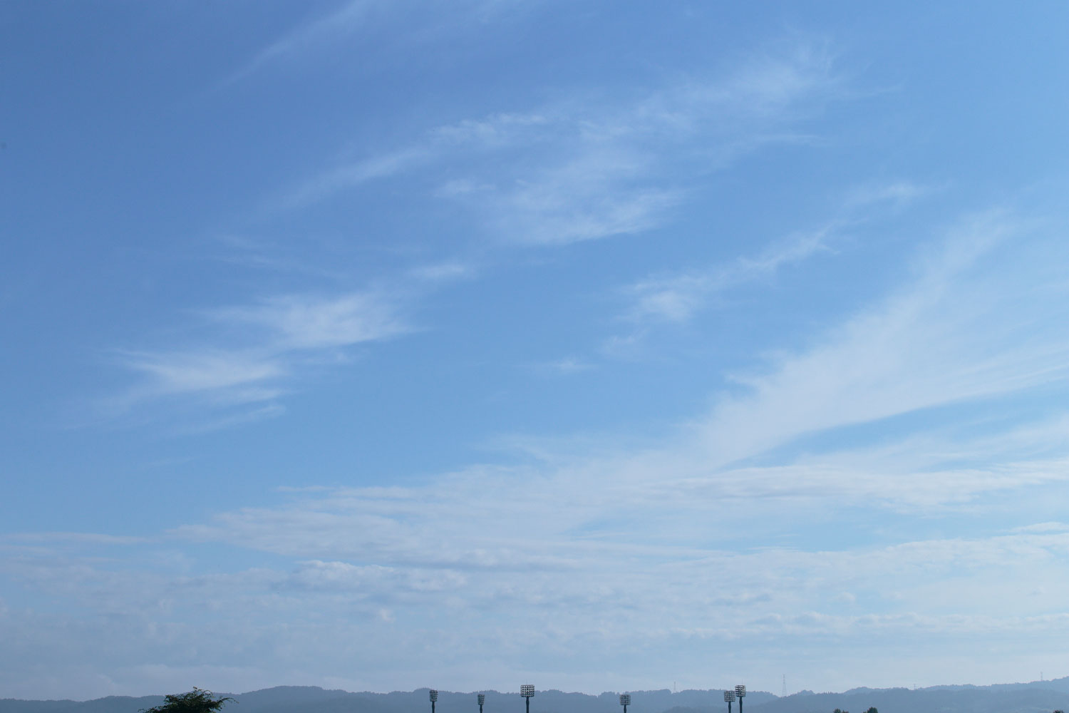 i73l-3701　朝の空と雲