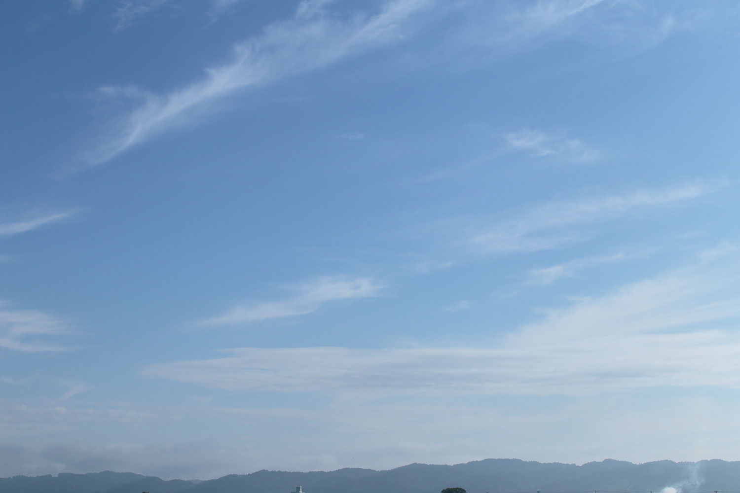 i74l-3774　朝の空と雲