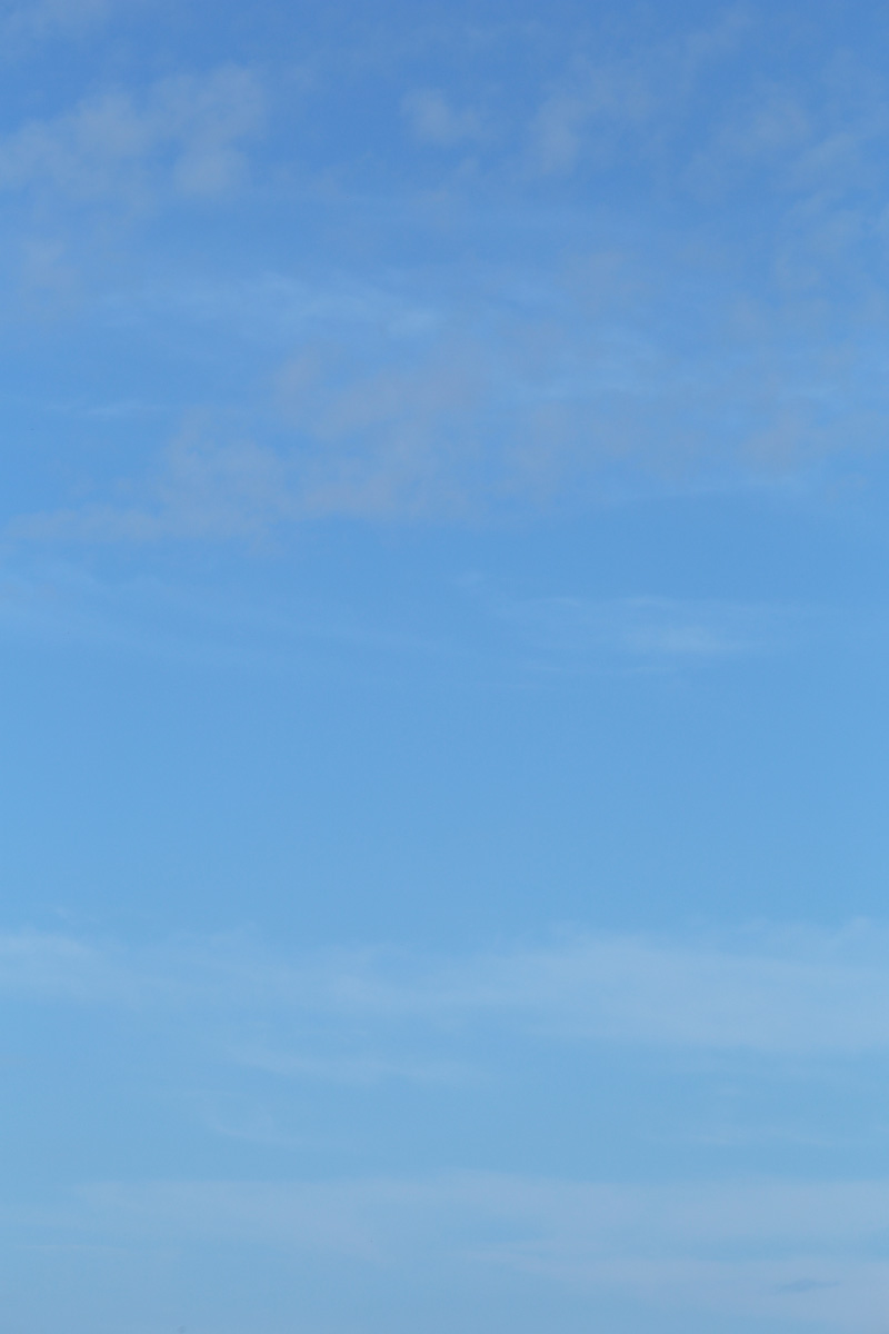 i74l-3805　朝の空と雲