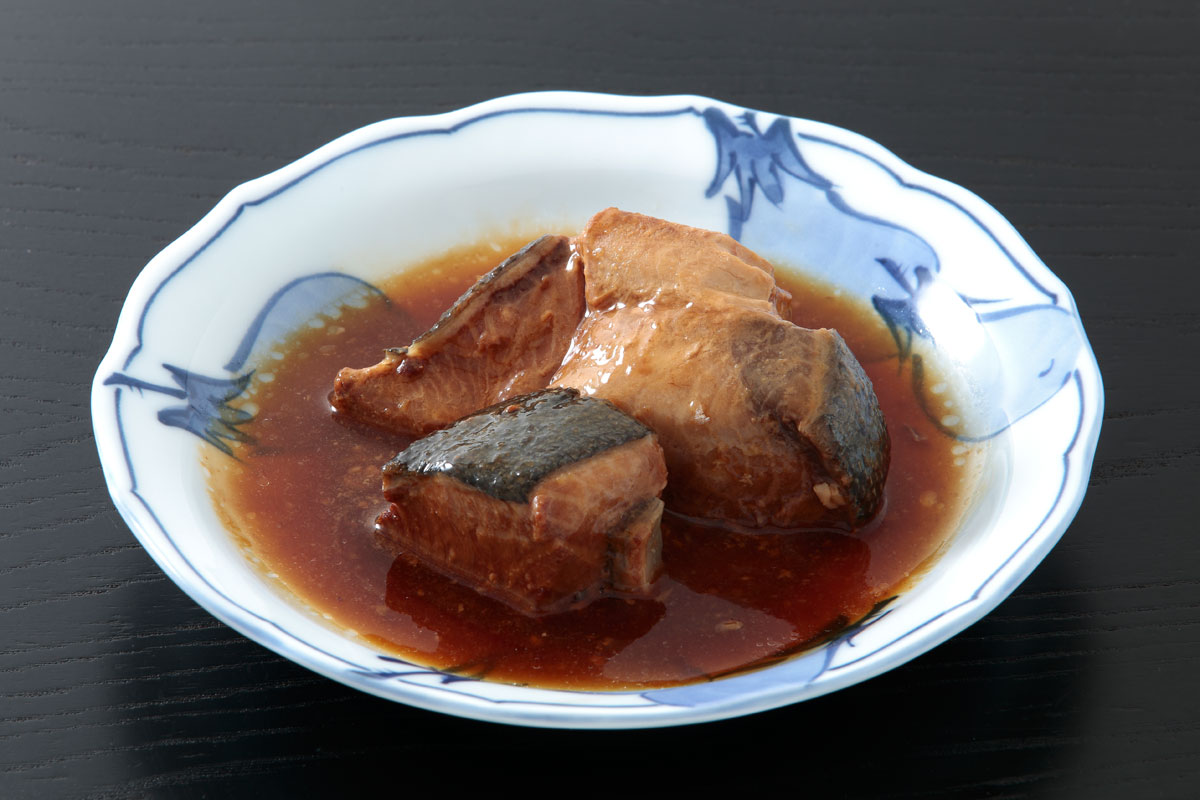 j81l-5550　魚の煮付けブリ