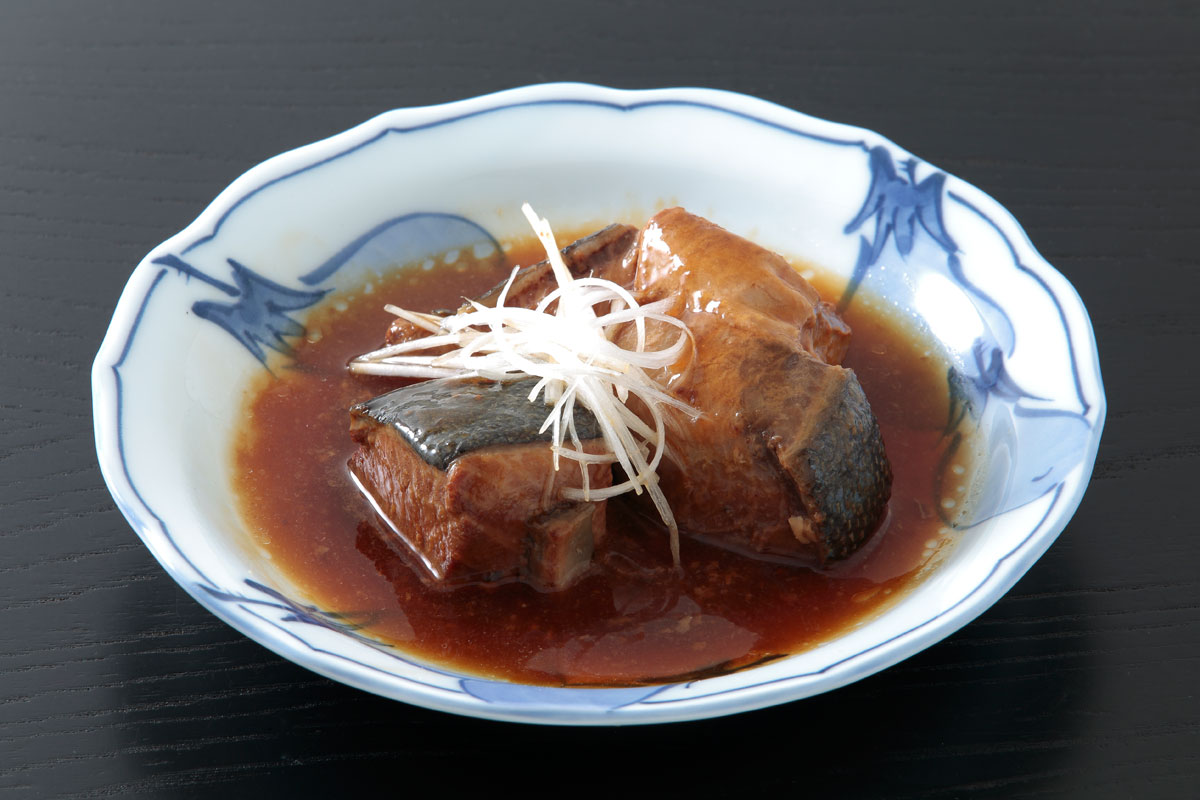 j81l-5554　魚の煮付けブリ
