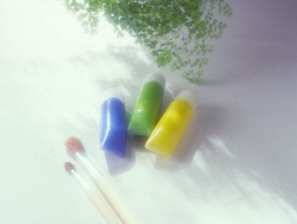 絵筆 絵の具 朝のイメージ 初夏 夏 画像 無料写真素材 フリー素材